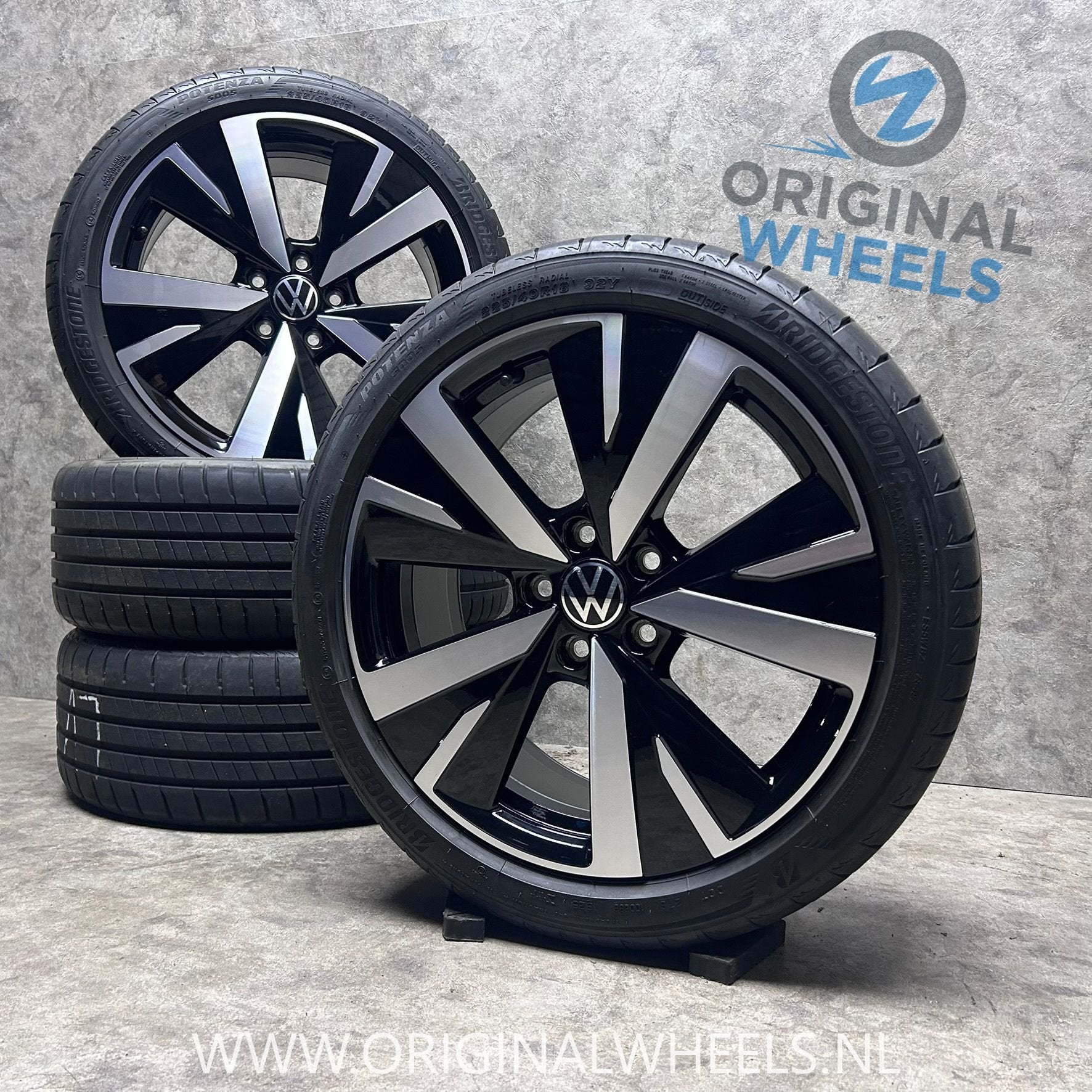 18 inch originele Catania velgen + zomerbanden VW Golf 8, Auto-onderdelen, 18 inch, Gebruikt, -, -