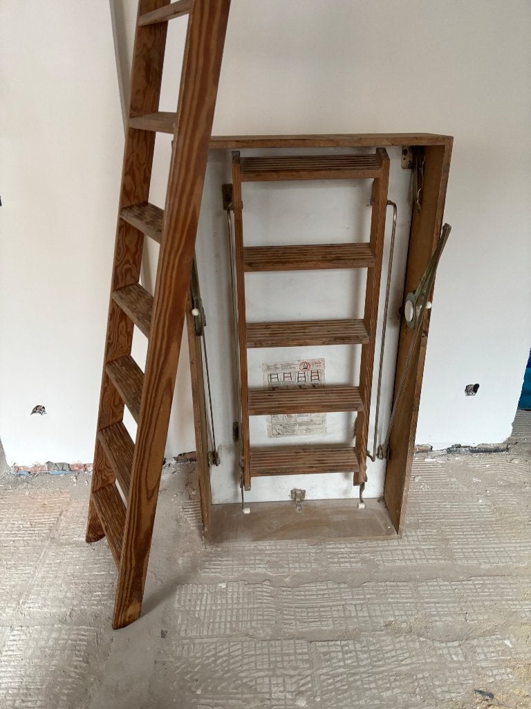 Roto zoldertrap, Ophalen, Gebruikt, Trap, 2 tot 4 meter
