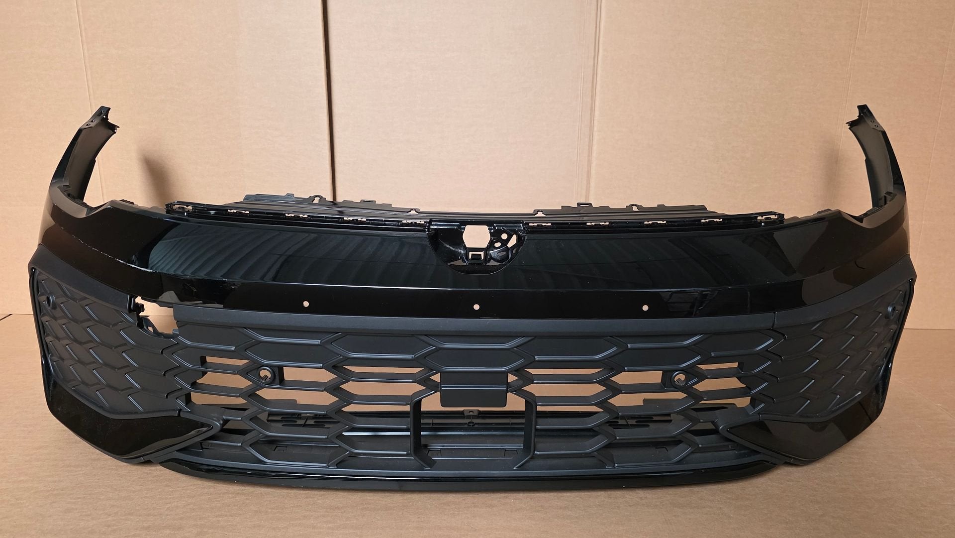 Voorbumper VW Golf 8 VIII 8.5 FACELIFT GTI GTD GTE bj.2024-, -, Origine de la pièce connue, Utilisé, -