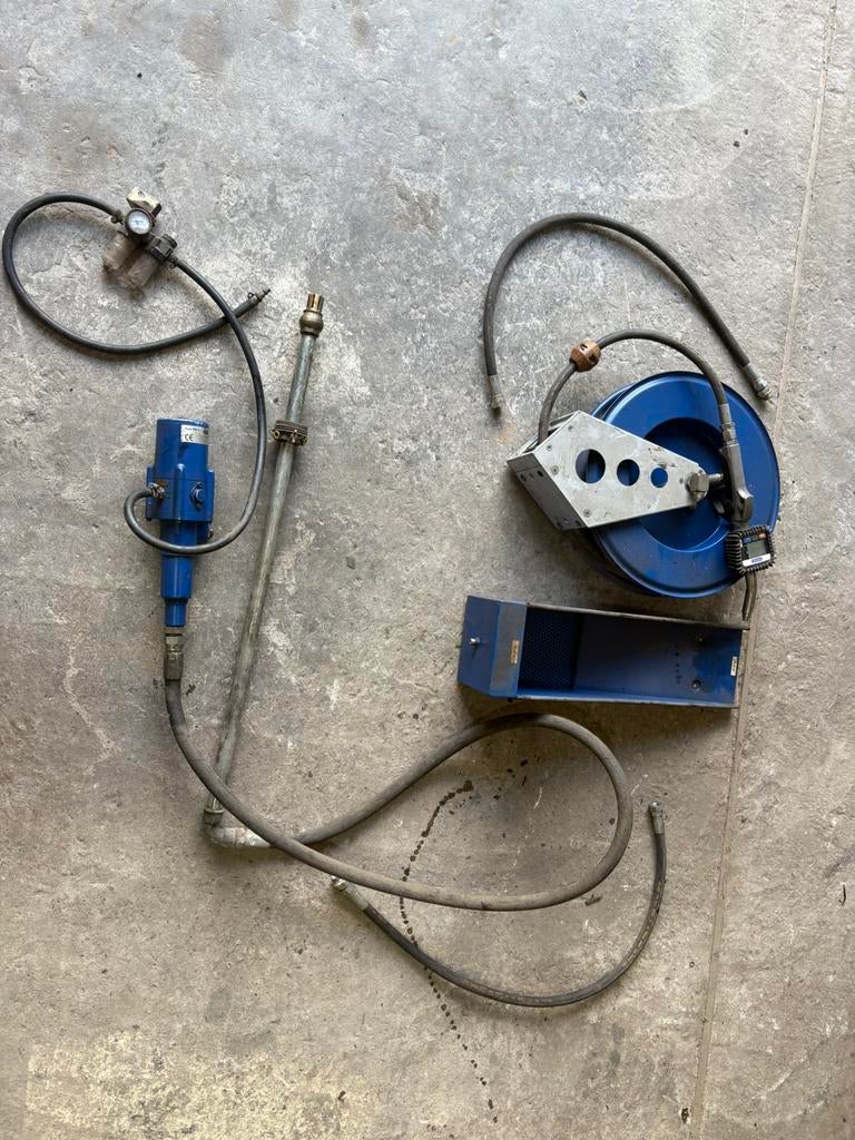 Automatisch olie vulsysteem PRESSOL met hoeveelheidsmeter, Ophalen