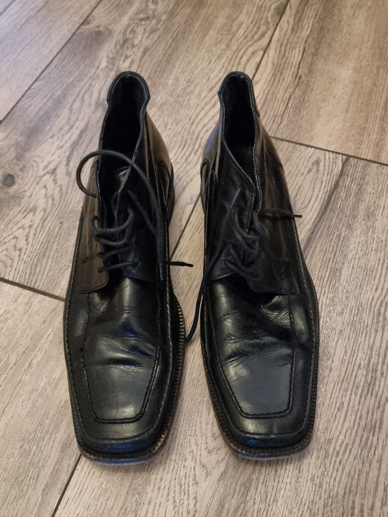 Zwarte nette schoenen maat 42, Vêtements | Hommes, Chaussures, Comme neuf, Chaussures à lacets, Noir, Enlèvement ou Envoi