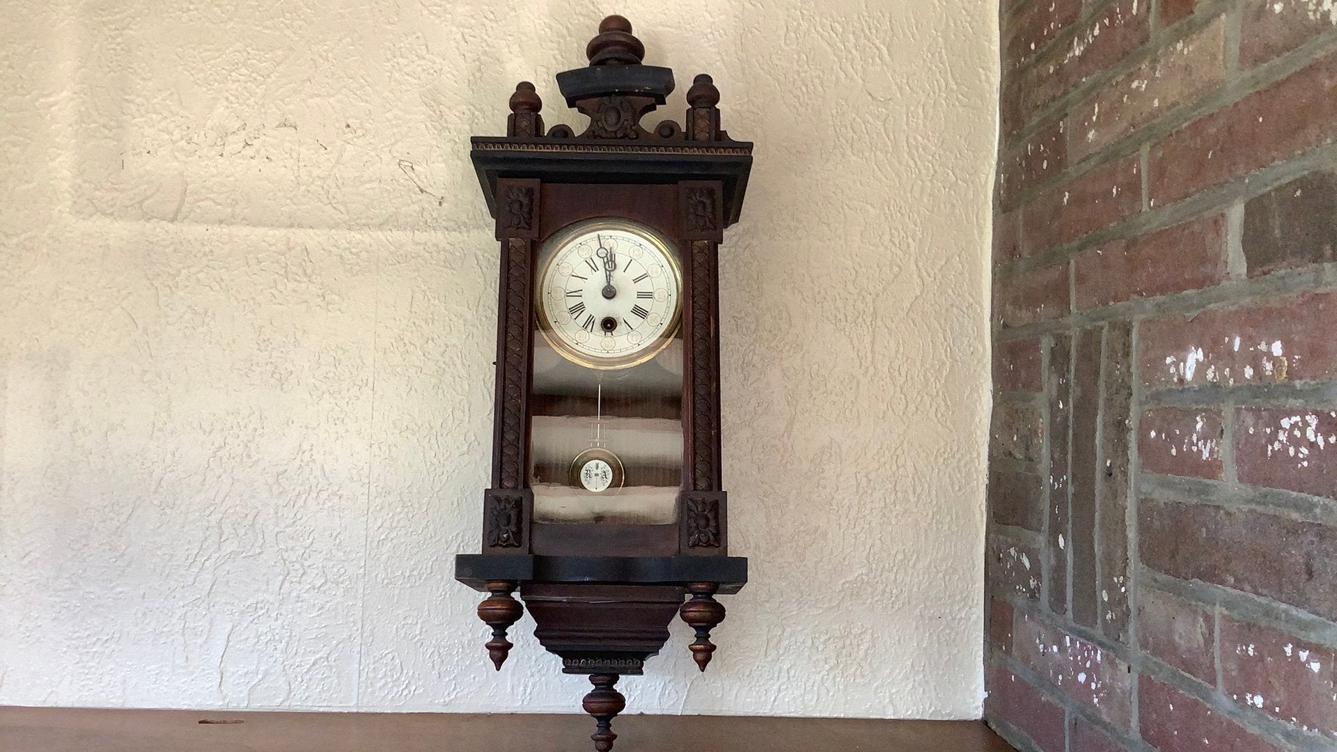 Antieke regulareur wandklok, Ophalen
