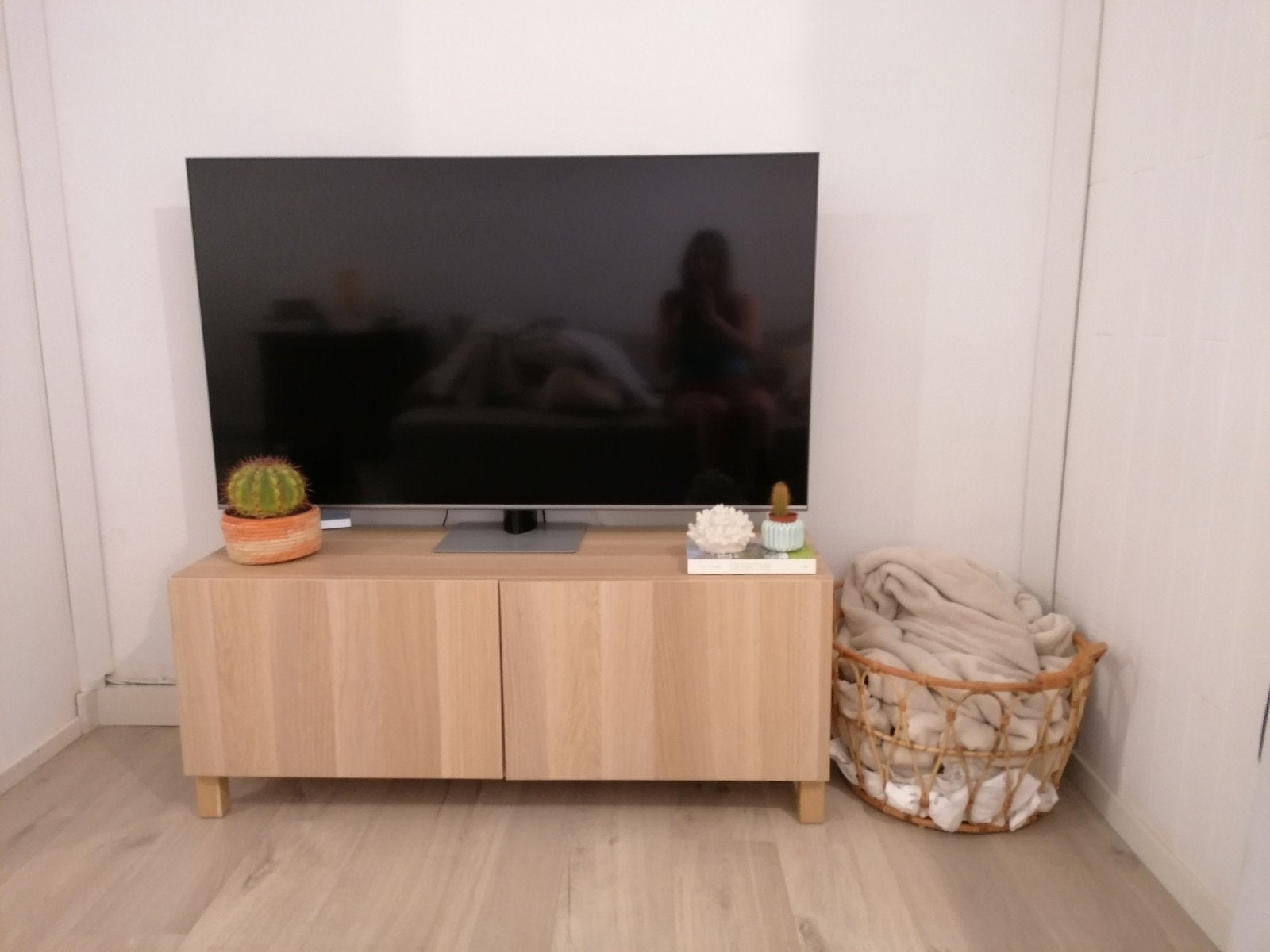 TV-meubel Ikea Besta, Ophalen