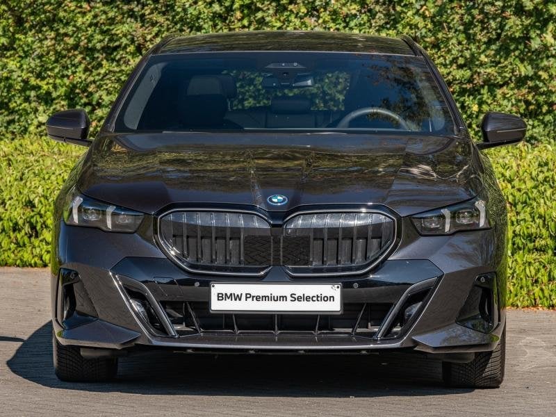 BMW 5-Serie M-Sport Pro, Autos, BMW, Argent ou Gris, Euro 6, Entreprise, Phares directionnels