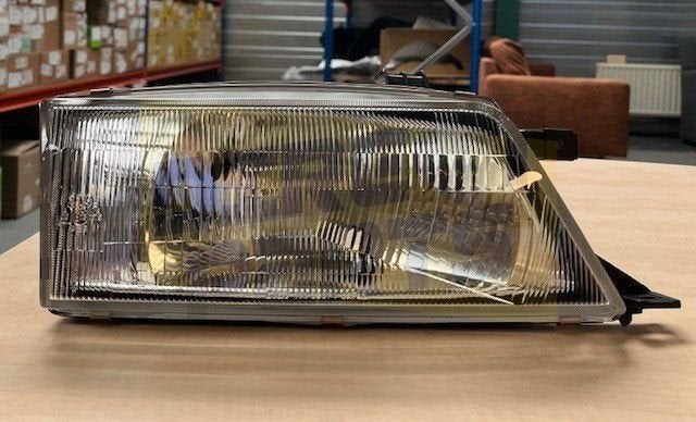 Suzuki Baleno (-12/98) koplamp Rechts (hm) MQ+ ZGA3002R Oldt, -, -, Nieuw, Ophalen of Verzenden