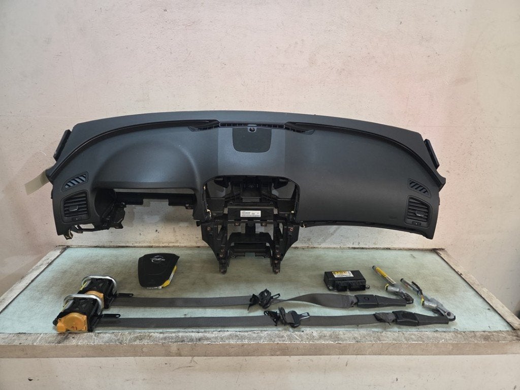 ENSEMBLE AIRBAG + TABLEAU DE BORD Insignia Sports Tourer, Opel, Opel Automobile GmbH, Utilisé, Kontakt-opel@opel.com
