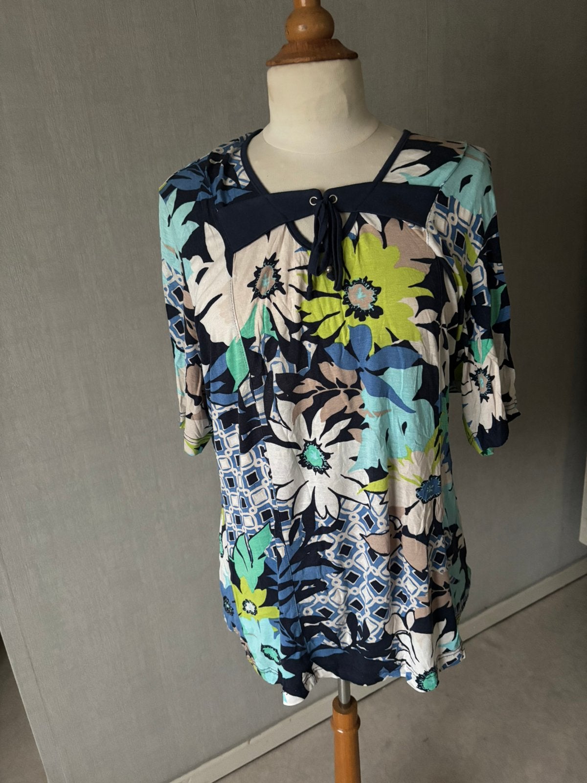 T.Shirt, Kleding | Dames, T-shirts, Overige kleuren, Maat 46/48 (XL) of groter, Ophalen of Verzenden, Korte mouw