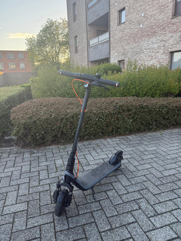 Segway Ninebot E2 plus, Fietsen en Brommers, Ophalen, Zo goed als nieuw, Elektrische step (E-scooter)