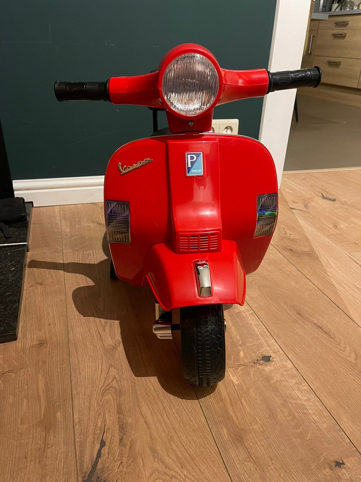 Elektrische bromfiets vespa, Gebruikt
