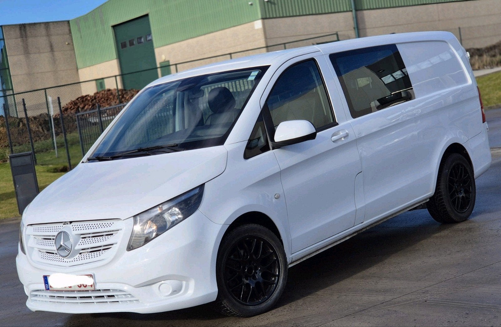 Mercedes vito doub cabine 5pls an2017.235mkm 12500€, Autos, Camionnettes & Utilitaires, Cuir, Euro 6, Boîte manuelle, Mercedes-Benz