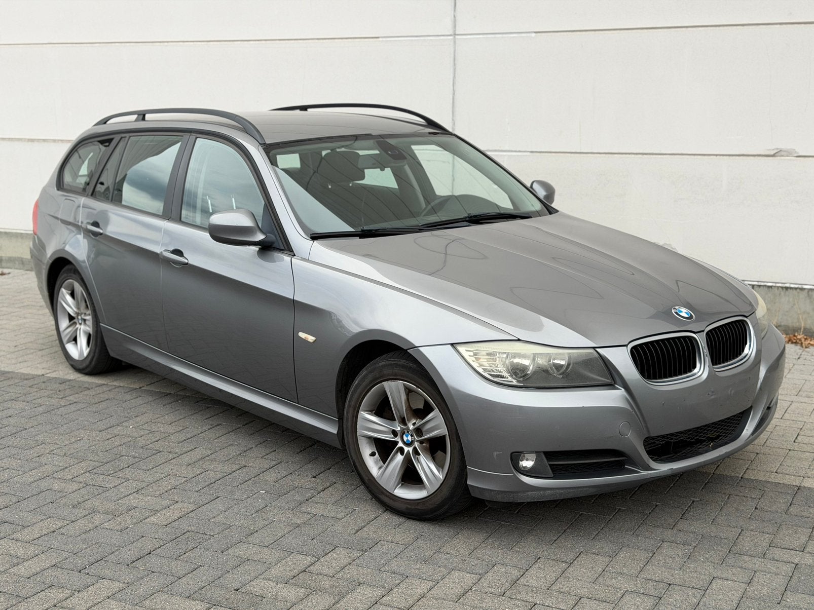 BMW 318d 2010 Euro5 perfecte staat, Auto's, Euro 5, Bedrijf, Zilver of Grijs, https://public.car-pass.be/vhr/e4e4342d-eeb8-4853-b1c3-4356aa8f4469