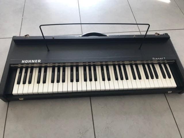 Piano Hohner Pianet T + gratis geluidsbox versterker, Ophalen, Gebruikt, Zwart, Piano