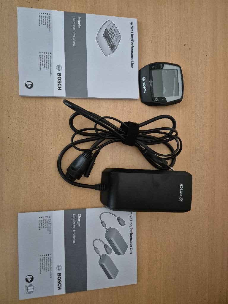 Écran Intuvia + Chargeur Standard 4A + Notices, Enlèvement ou Envoi, Capteur de vitesse, Comme neuf
