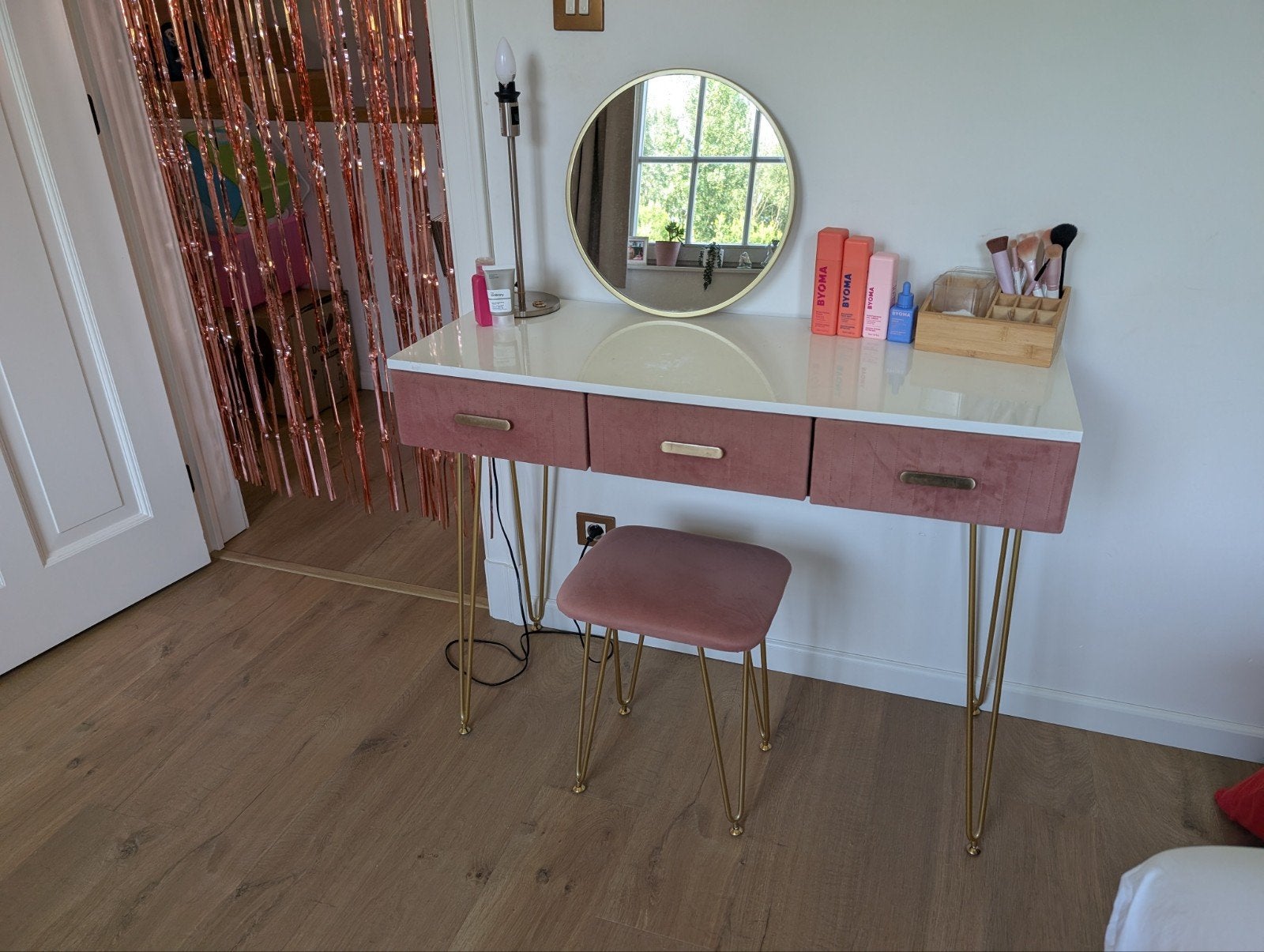 Vanity of kaptafel met stoel en spiegel., Ophalen, Overige materialen, Minder dan 50 cm, Gebruikt