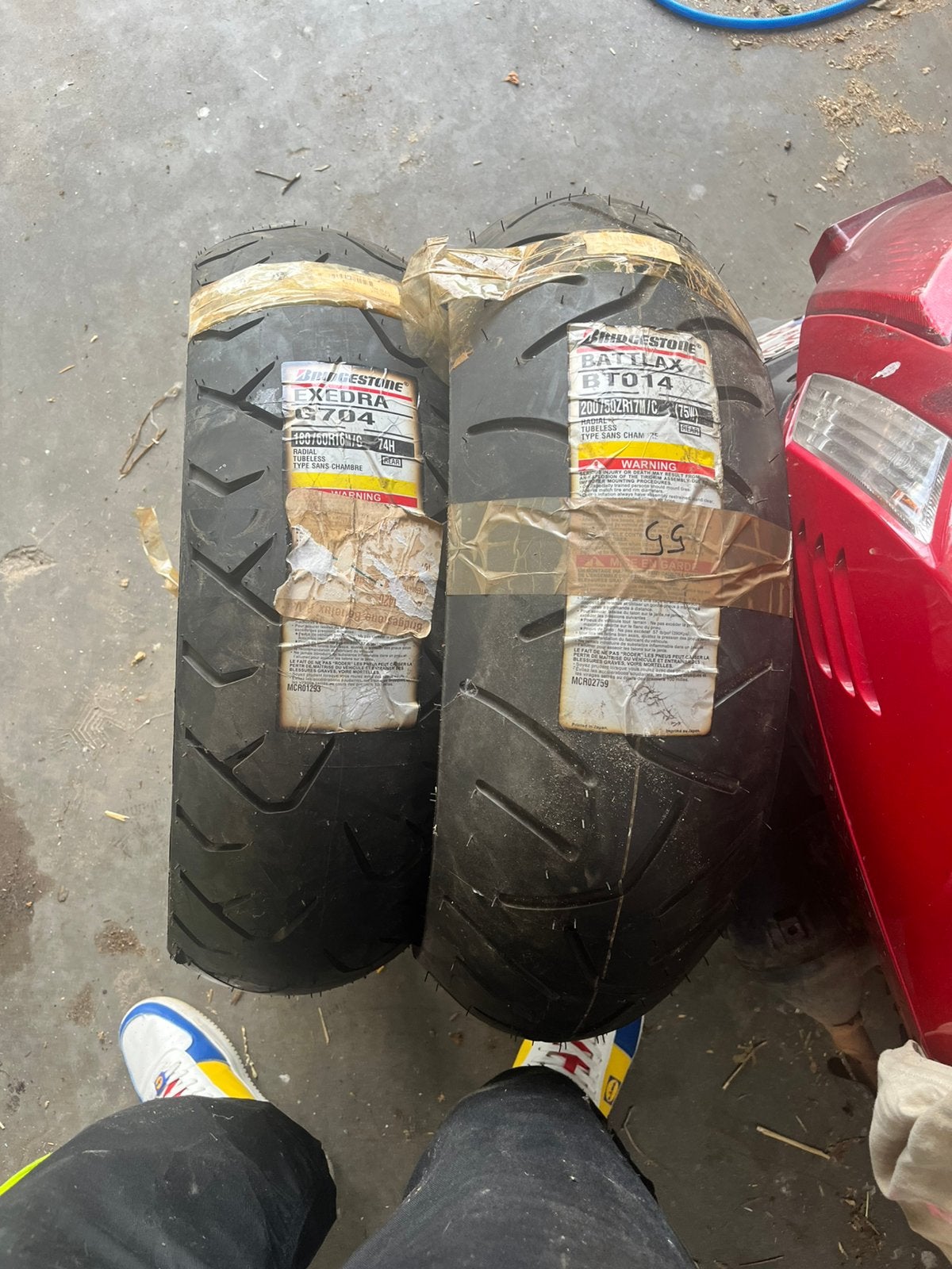 Lot moto en scooter banden, Ophalen
