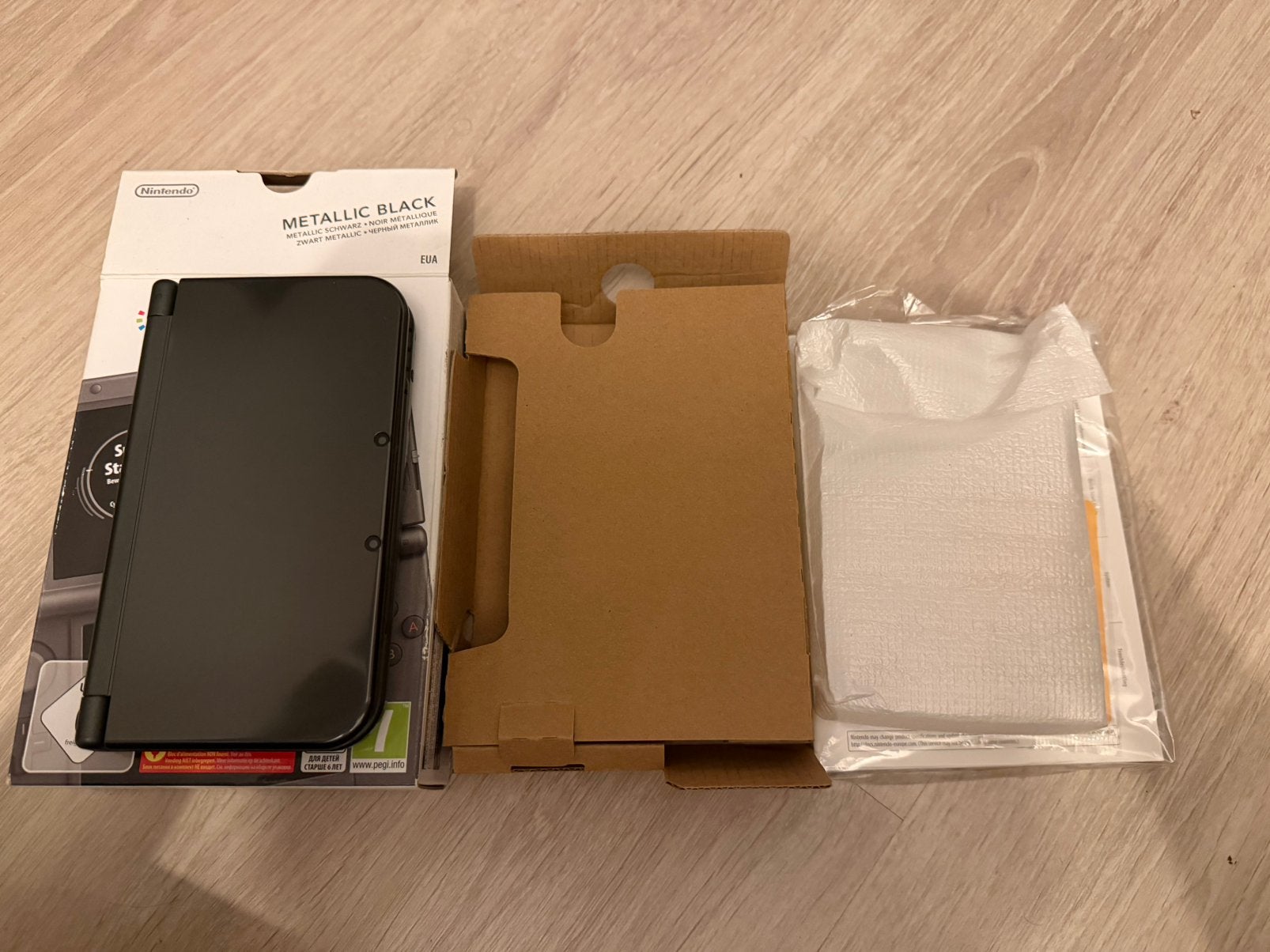 New nintendo 3ds xl CIB (modded), Games en Spelcomputers, Ophalen, Zo goed als nieuw, 3DS