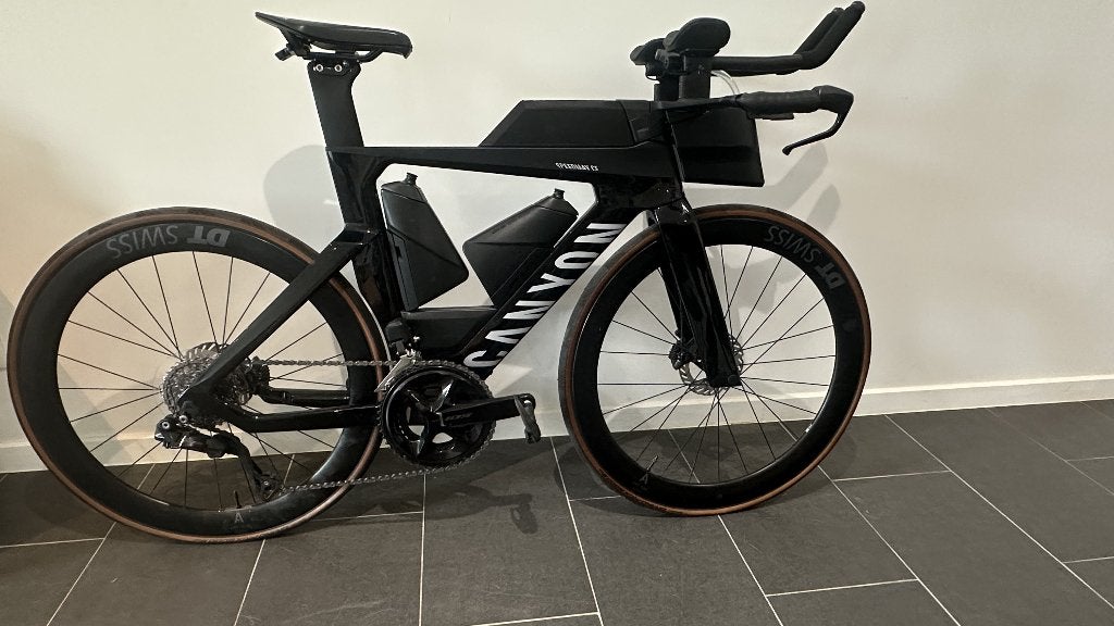 Canyon SpeedMax CF7 Di2 2025 + Home trainer TACXFLUX 2, Comme neuf, Enlèvement, 53 à 57 cm, Plus de 20 vitesses