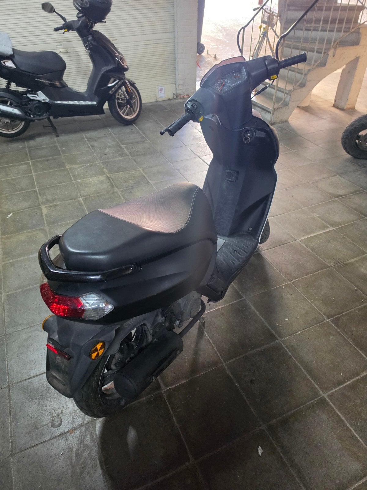 Kisbee 4T, Ophalen, Gebruikt, Overige modellen, Klasse A (25 km/u)