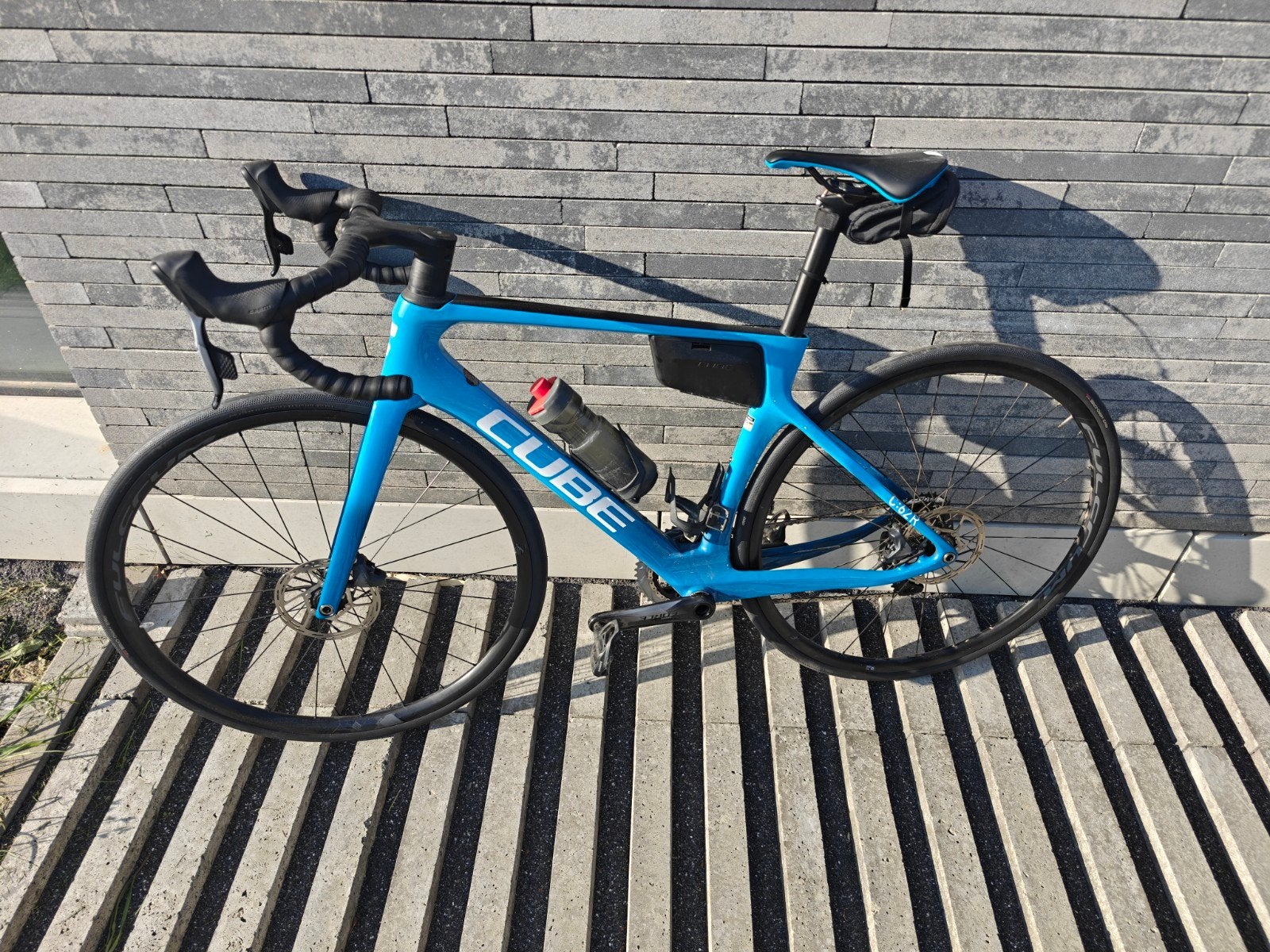 CUBE Agree C:62 Race 2023
-Maat 53
-SRAM Road Disc
-SRAM, Autres marques, Comme neuf, Enlèvement, Hommes