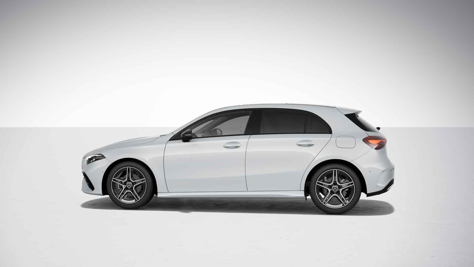 Mercedes-Benz A-Klasse 180 Hatchback AMG Line (automatique), Autos, 100 kW, Achat, 680 kg, Entreprise