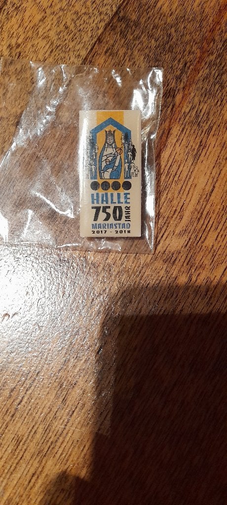 Pin Halle 750 ans de Mariastad 2017 2018 nouveau - enballage, Collections, Enlèvement ou Envoi, Neuf, Insigne ou Pin's