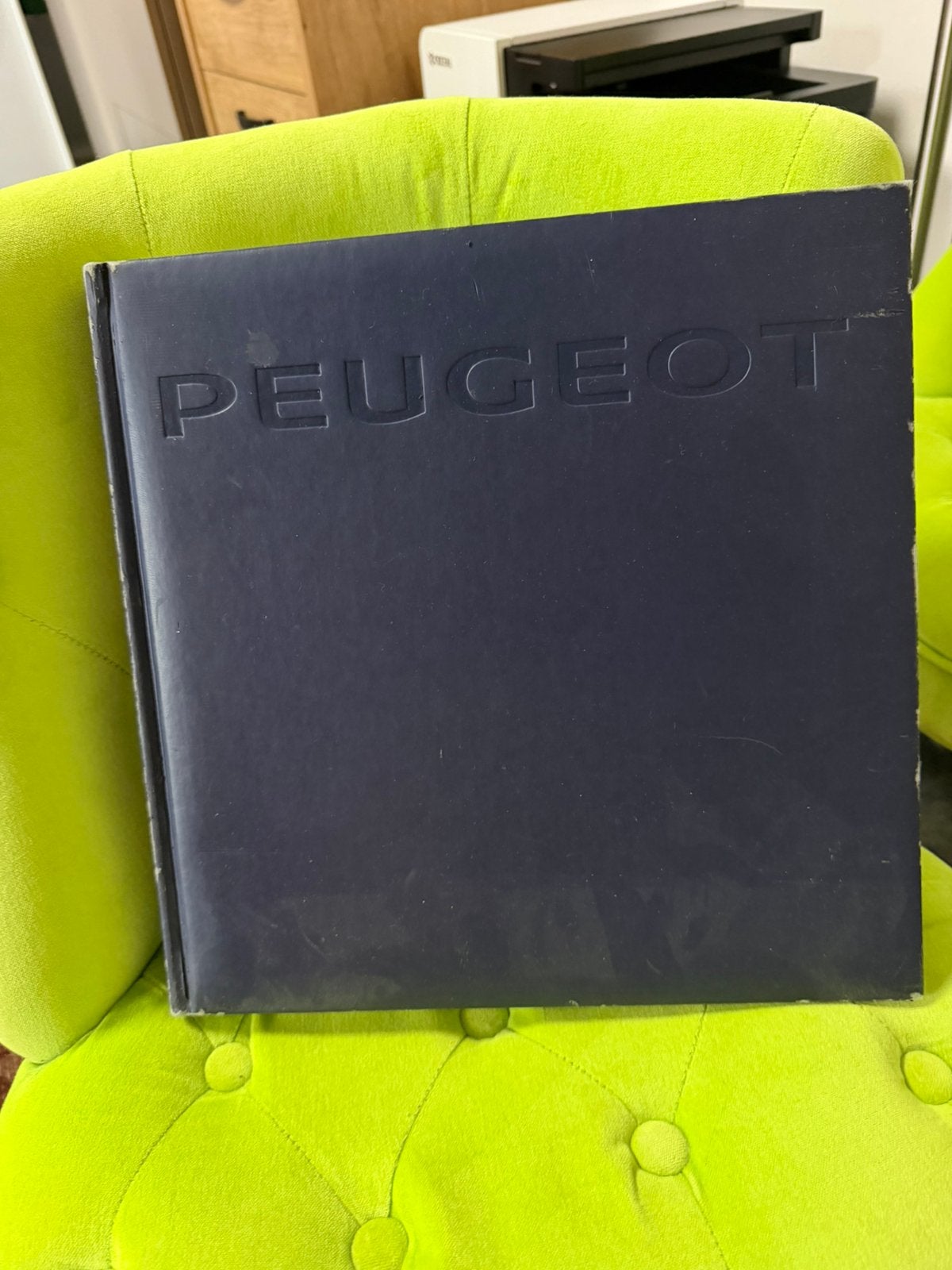 Peugeot 200 jaar – “Moments choisis” – Jean-Louis Loubet, Boeken, Ophalen of Verzenden, Zo goed als nieuw, Peugeot