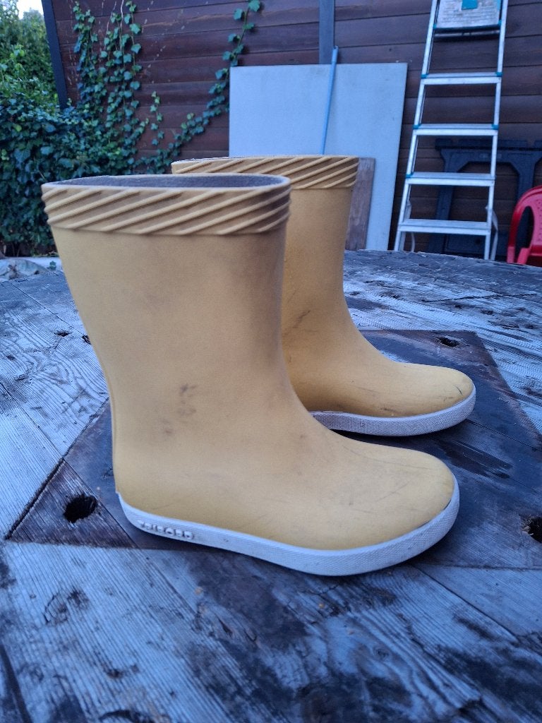 laarzen unisex, geel, maat 27/28, Kinderen en Baby's, Ophalen, Gebruikt, Jongen of Meisje, Laarzen
