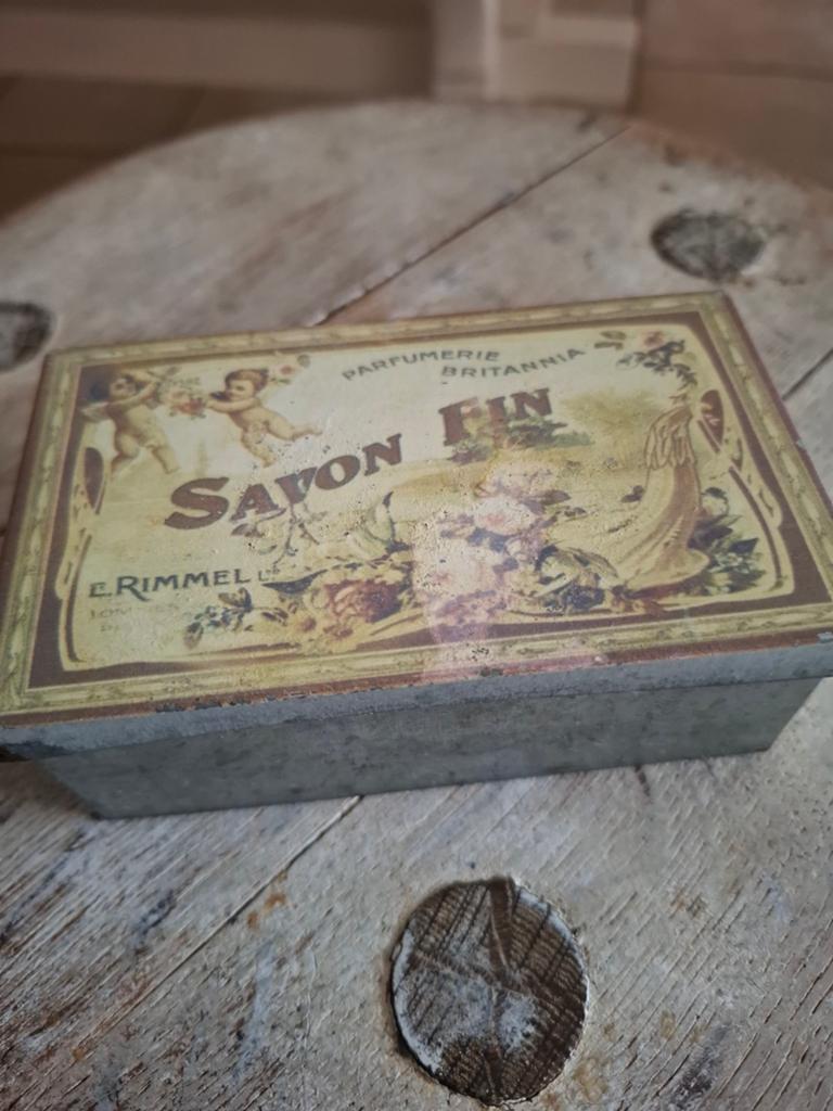 Ancienne boîte, Enlèvement