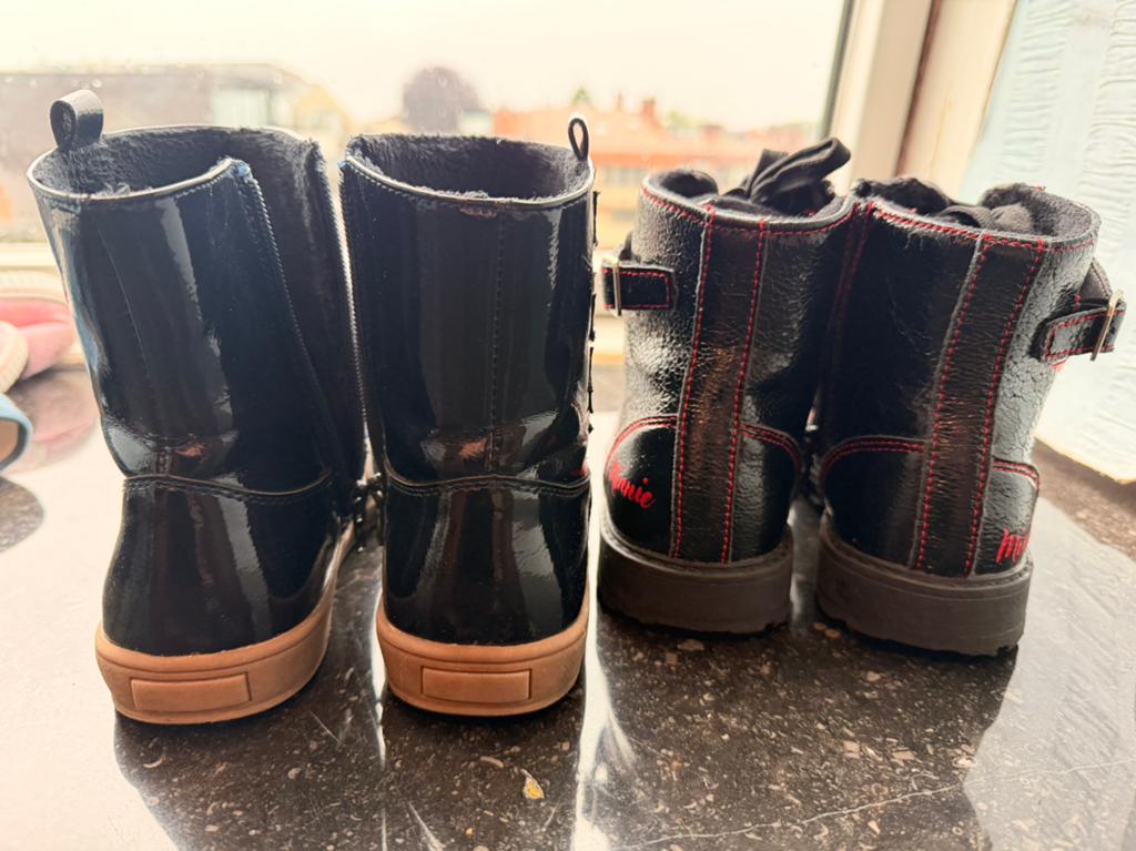 3 paires de chaussures, pointures 33, Kinderen en Baby's, Babykleding | Schoentjes en Sokjes, Ophalen of Verzenden, Zo goed als nieuw