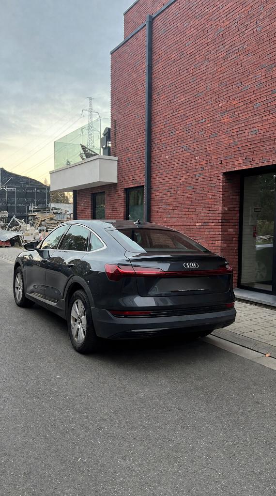 Audi E Tron Quattro Sportback, Auto's, Audi, Automaat, 4 deurs, 230 kW, Leder