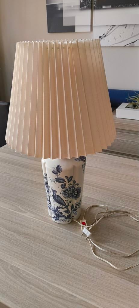 Lampe en porcelaine, Maison & Meubles, Lampes | Abat-jour, Enlèvement, Comme neuf
