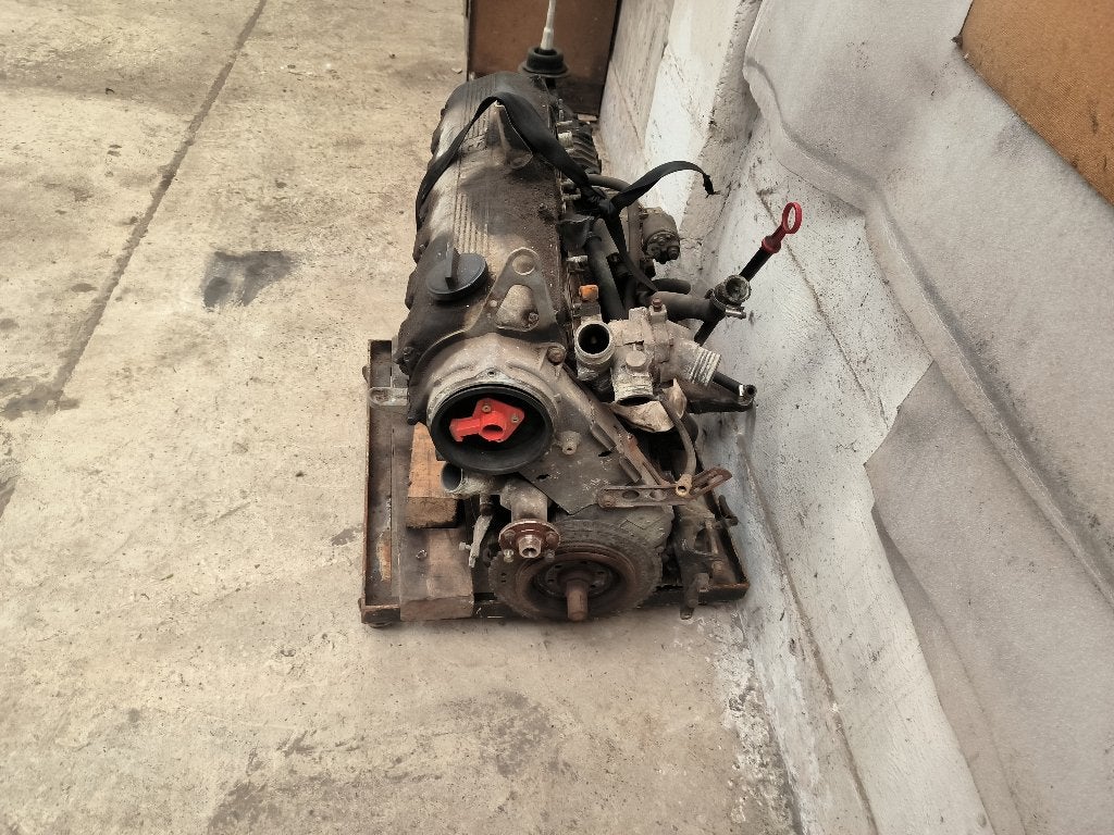 Moteur 325i bmw 1990, Autos : Pièces & Accessoires, Moteurs & Accessoires, Enlèvement, Utilisé, BMW