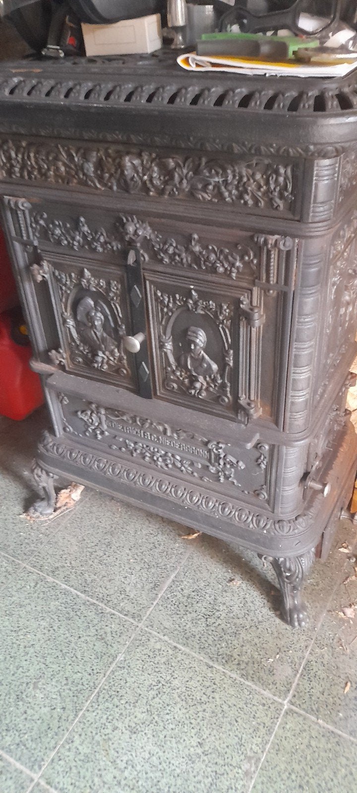 A vendre Poelle à Bois en Fonte. État superbe ! Acier inoxyd, Enlèvement