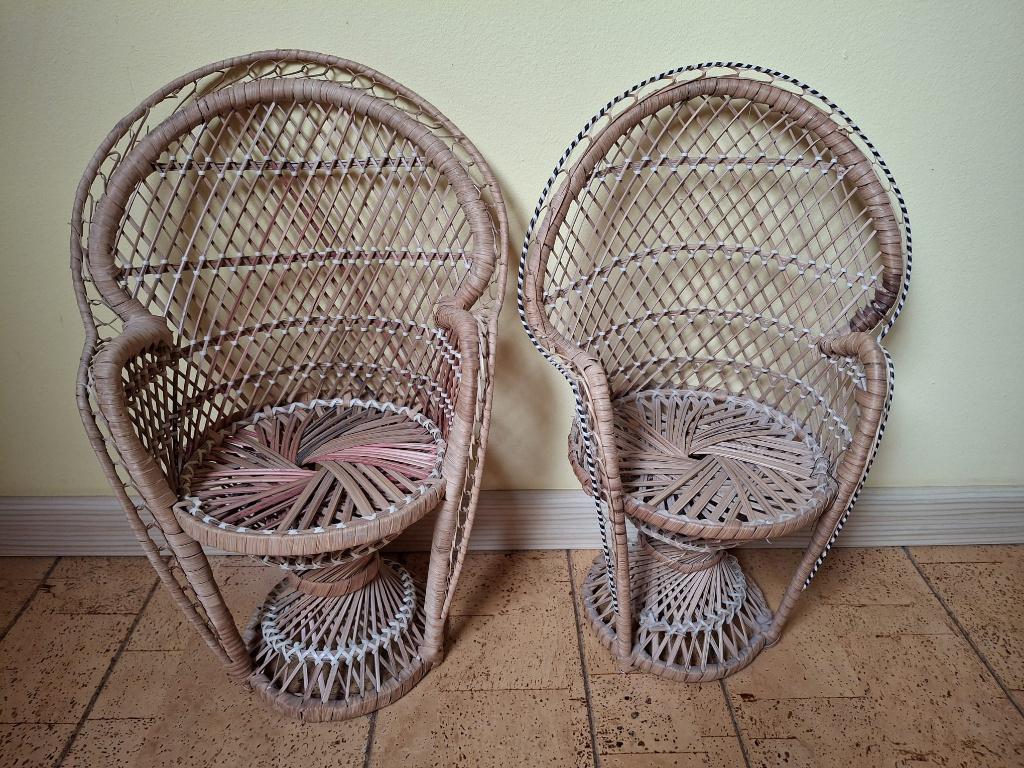 Decoratieve kleine Emmanuelle Vintage rotan zeteltjes, Verzamelen, Poppenhuizen en Toebehoren, Zo goed als nieuw, Decoratie, Ophalen of Verzenden