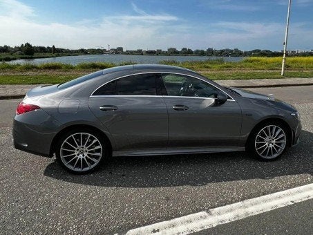Magnifique Mercedes CLA 250e AMG Line, attelage de remorque, Cuir, Achat, Entretenue par le concessionnaire, Automatique