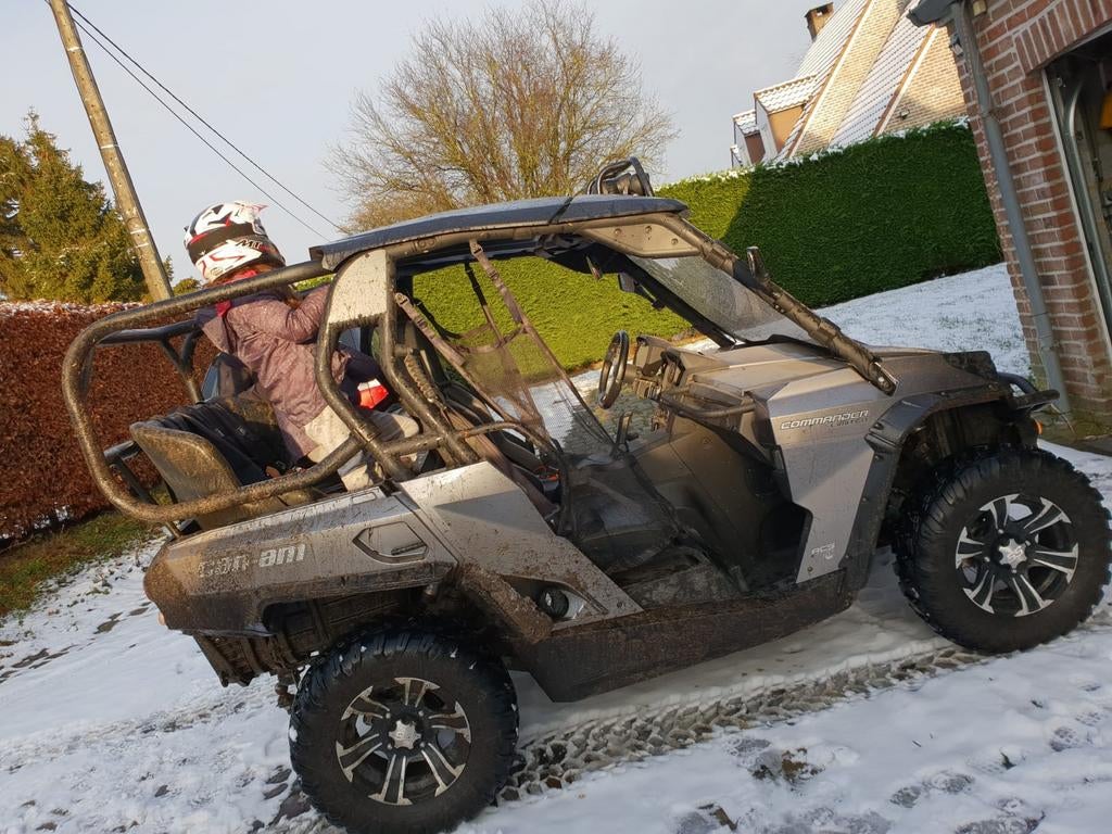 A vendre buggy can-am commander 1000 cc