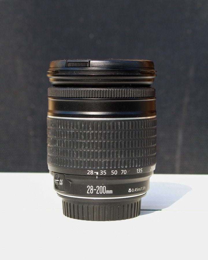 canon EF 28-200 full frame en trè bon état, Ophalen, Zo goed als nieuw, Zoom