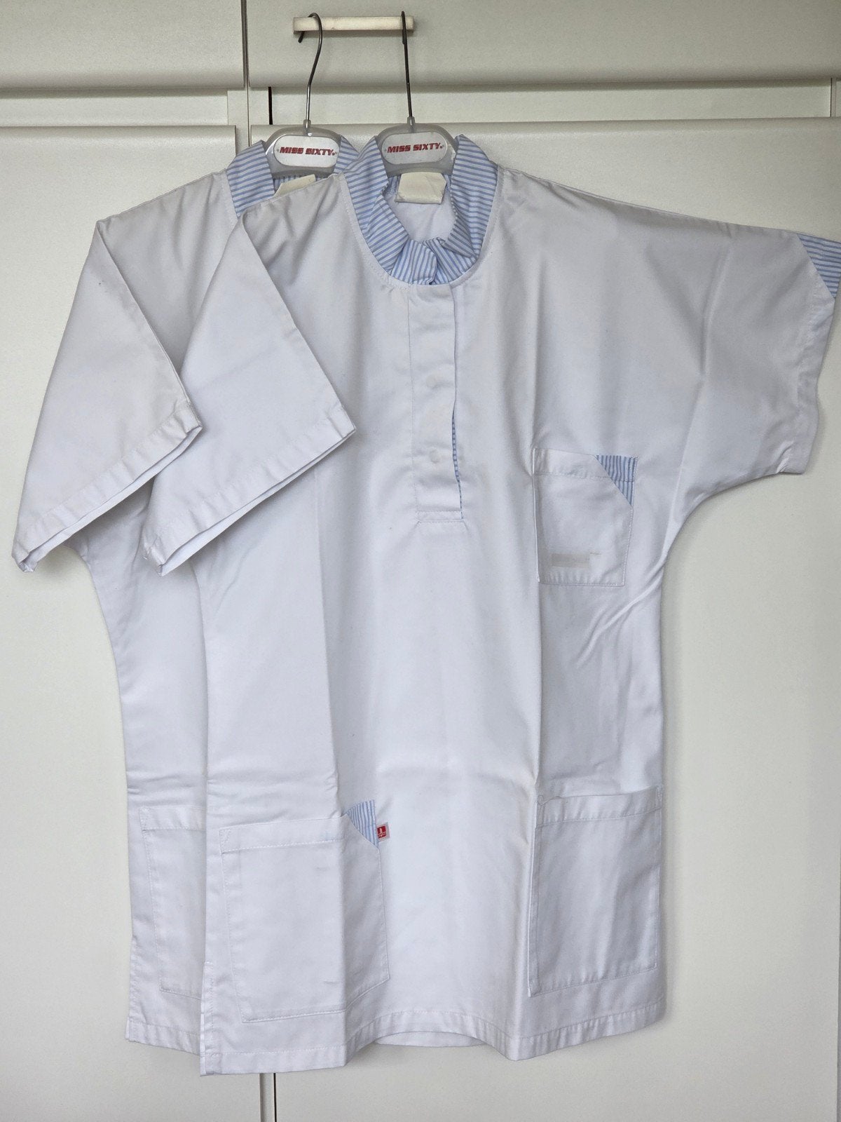 2 verpleegster uniformen maat XS, Kleding | Dames, Ophalen of Verzenden, Gedragen, Maat 34 (XS) of kleiner