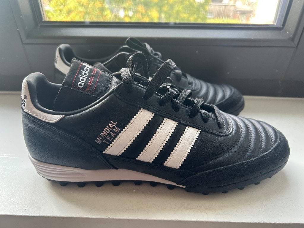 Voetbalschoenen Adidias, Sports & Fitness, Football, Enlèvement, Comme neuf, Chaussures