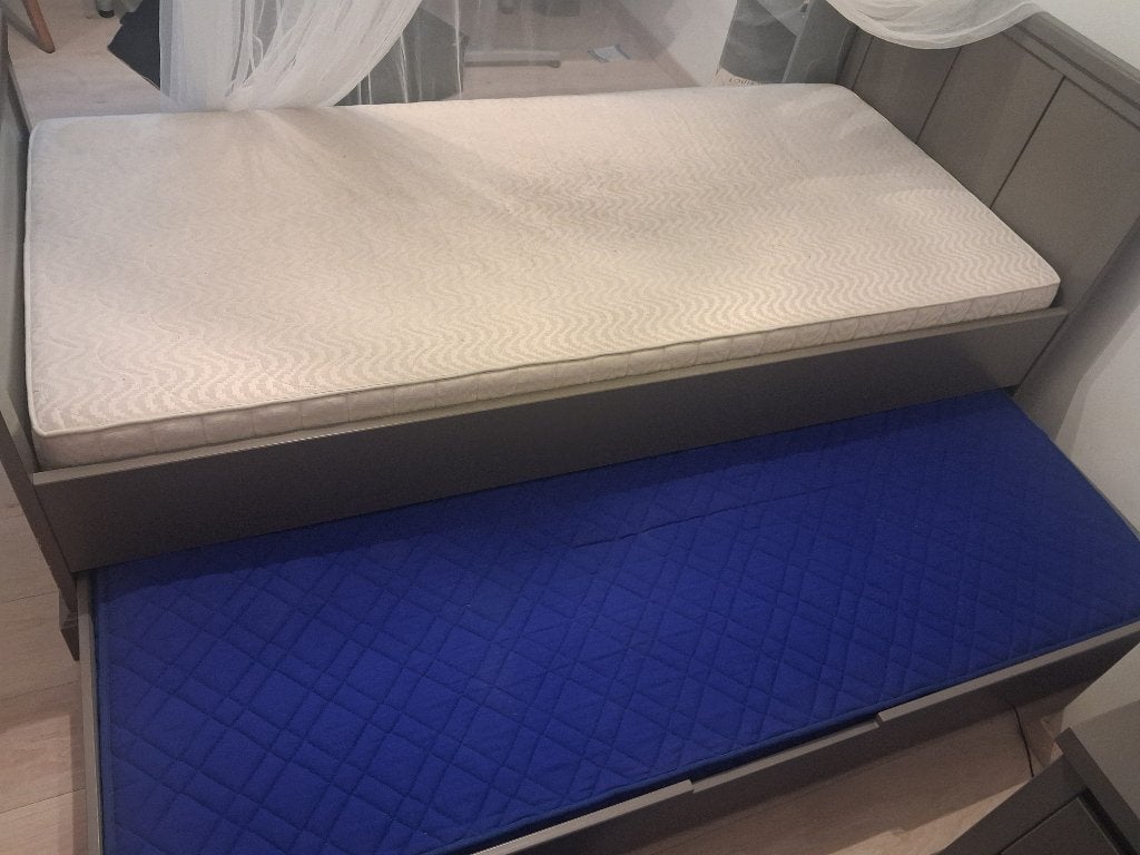 Bed van 100 cm breed met bedlade, Ophalen, Matras