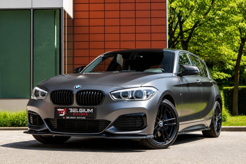 BMW 135 - HK - NAV Pro - Carplay - PDC - Alcantara, Autos, Argent ou Gris, Euro 6, Entreprise, 5 portes