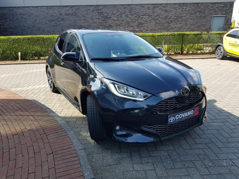 Toyota Yaris GR Sport 1.5HEV, Automaat, https://public.car-pass.be/vhr/559e50fe-d340-4b99-a141-d787d35a4411, USB, Zwart