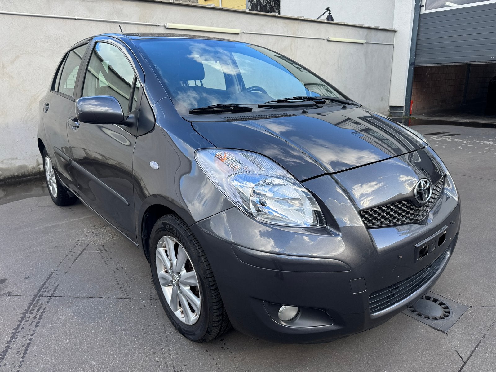 TOYOTA YARIS 1.3 ESSENCE — CLIMATISATION — 109 000 KM, Autos, Achat, Entreprise, https://public.car-pass.be/vhr/1a429e5c-8182-409b-801b-a54d990fc0fa