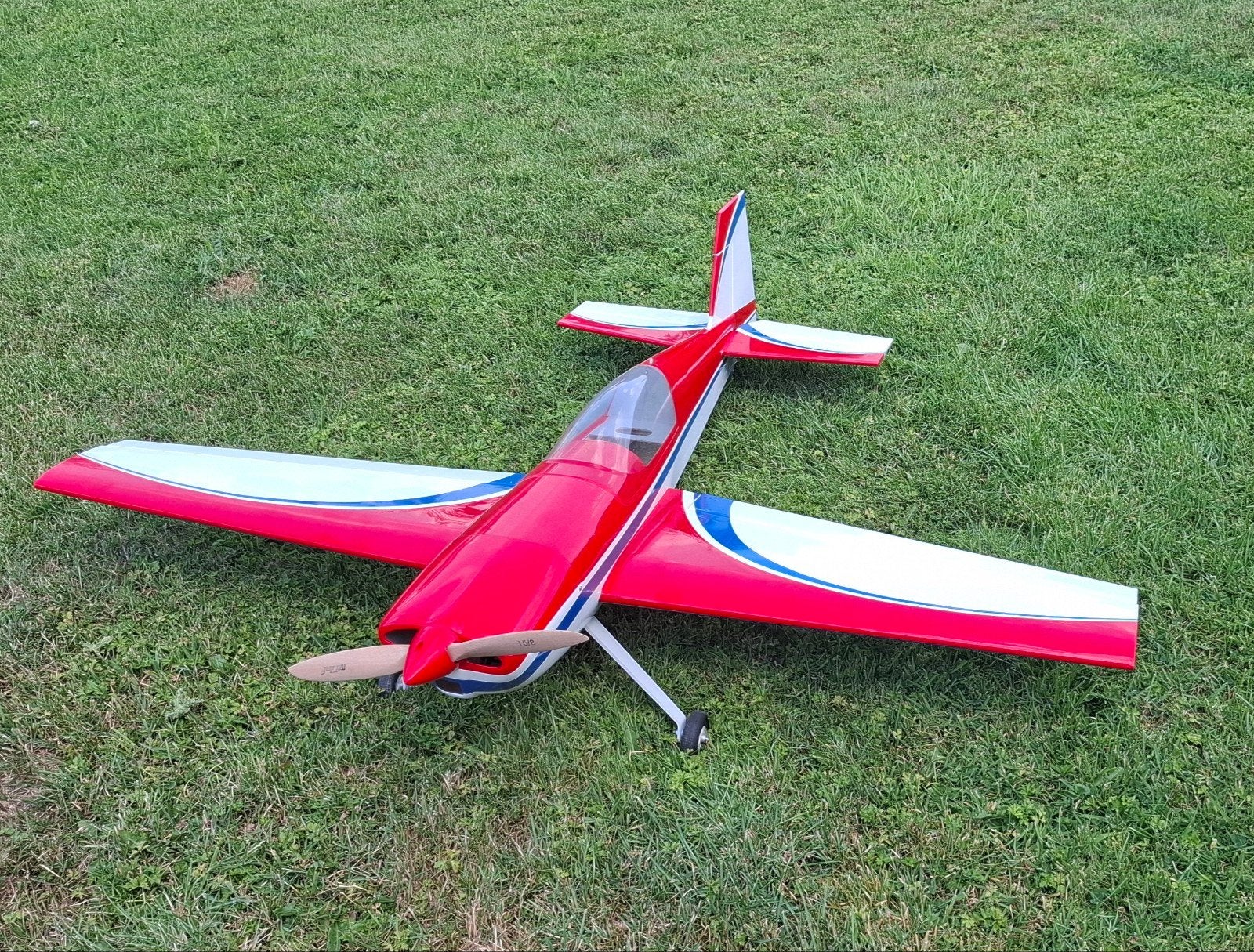 Phoenix Extra 300S (145cm) – Nieuwstaat + Uitgebreid Onderde, Hobby en Vrije tijd, Modelbouw | Radiografisch | Vliegtuigen, Ophalen