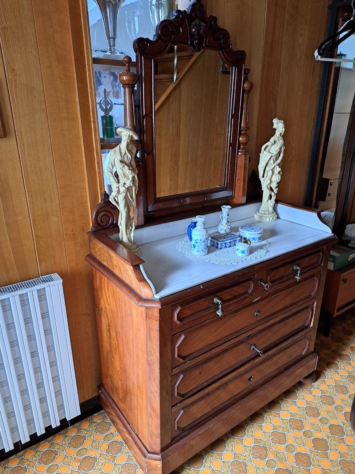 Commode met wit marmeren blad / kast + spiegel, Antiek en Kunst, Antiek | Meubels | Kasten, Ophalen
