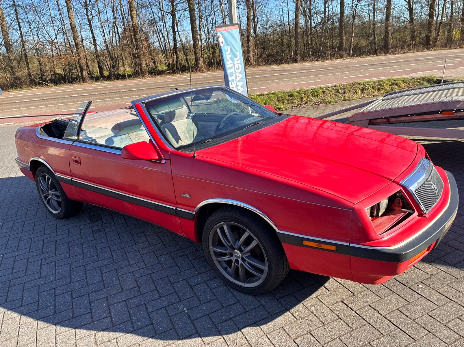 Chrysler le baron cabrio v6 automaat, Autos, Rouge, Achat, https://public.car-pass.be/vhr/5029c041-9b9f-49e3-ae4a-2aa709a1794e