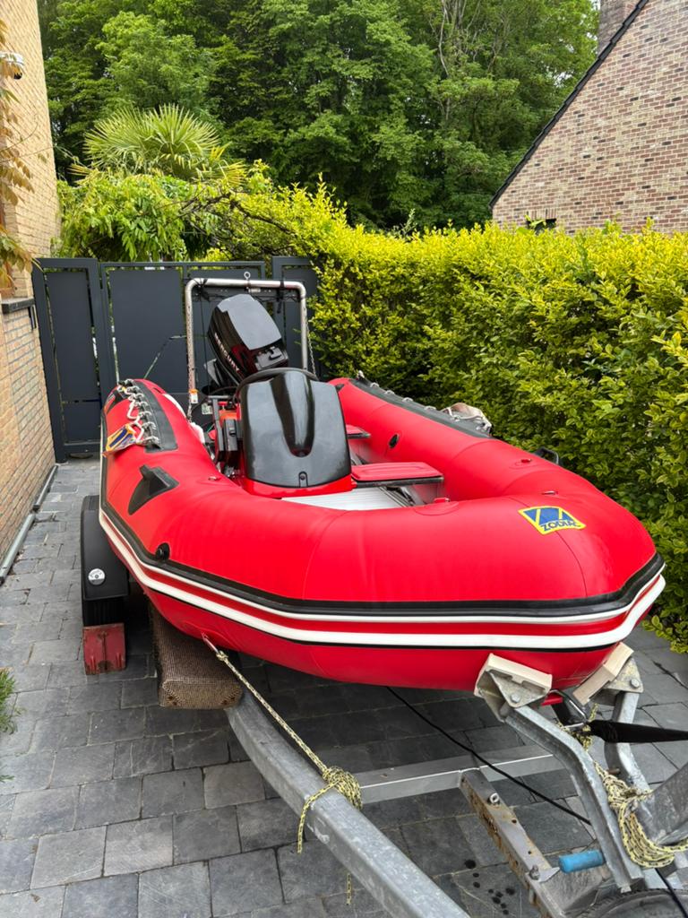 Zodiac 4,50 m – Moteur 40 CV 2T révisé – État impec, Watersport en Boten, Rubberboten, Zo goed als nieuw, Zodiac, Overige materialen