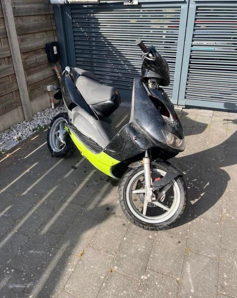 Opzoek naar scooters voor opmaak, Enlèvement, Comme neuf