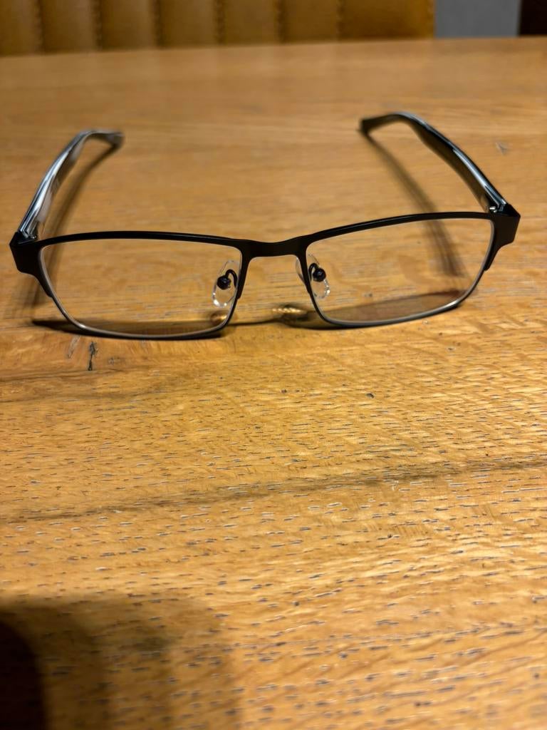 Lunettes en perles, beau design, jamais portées !, Enlèvement ou Envoi, Neuf, Noir, Lunettes