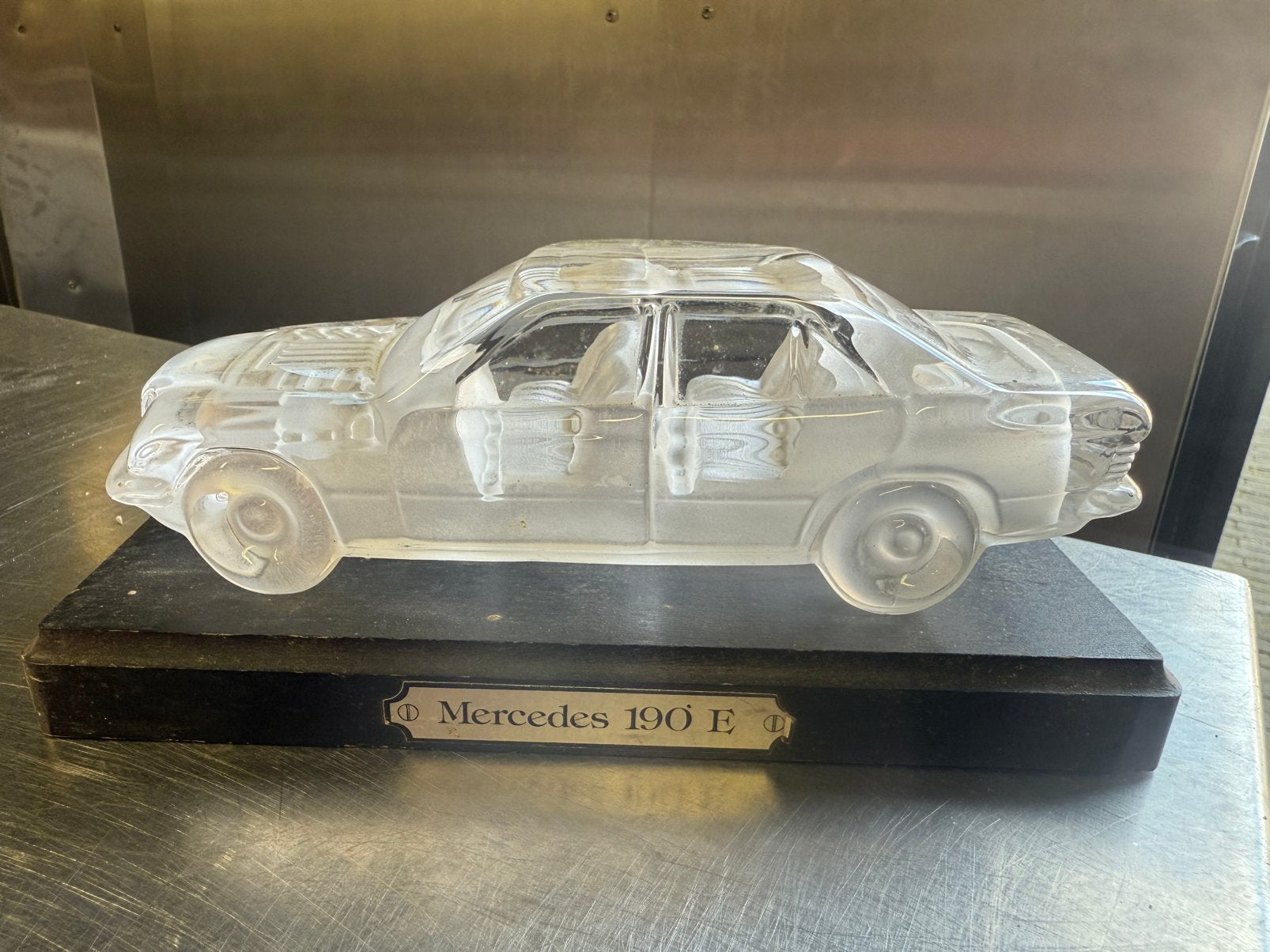 Glazen Mercedes 190E, Hobby en Vrije tijd, Ophalen of Verzenden, Zo goed als nieuw